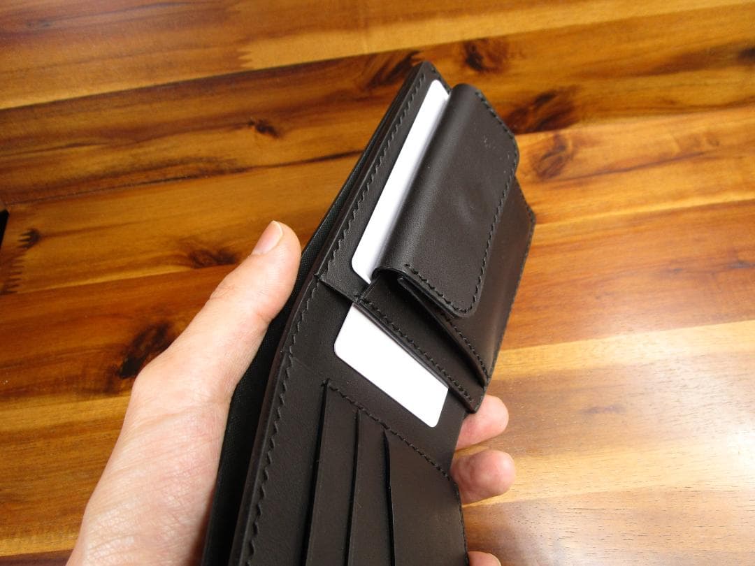 二つ折り財布 コードバン 黒 マット ブラック 財布 手縫い 革財布 上質 高級