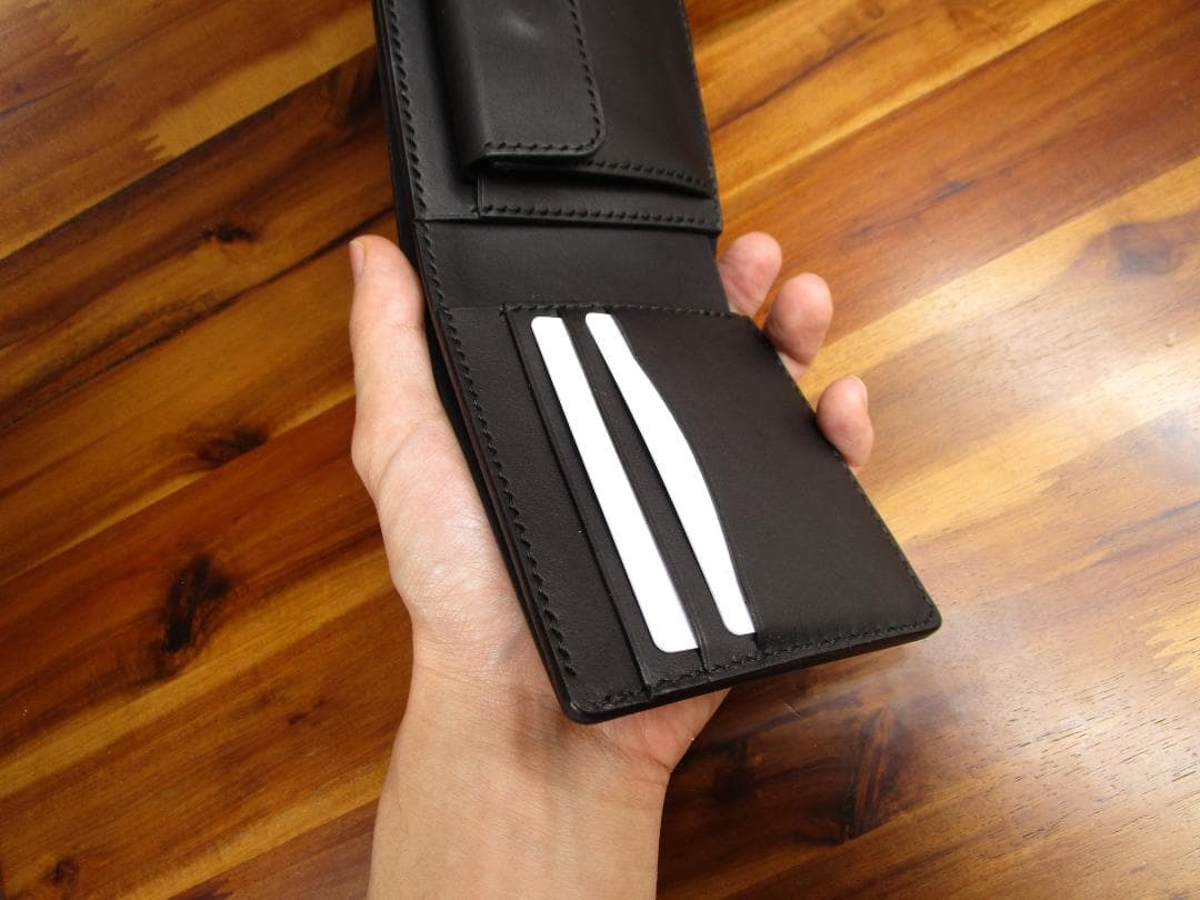 二つ折り財布 コードバン 黒 マット ブラック 財布 手縫い 革財布 上質 高級