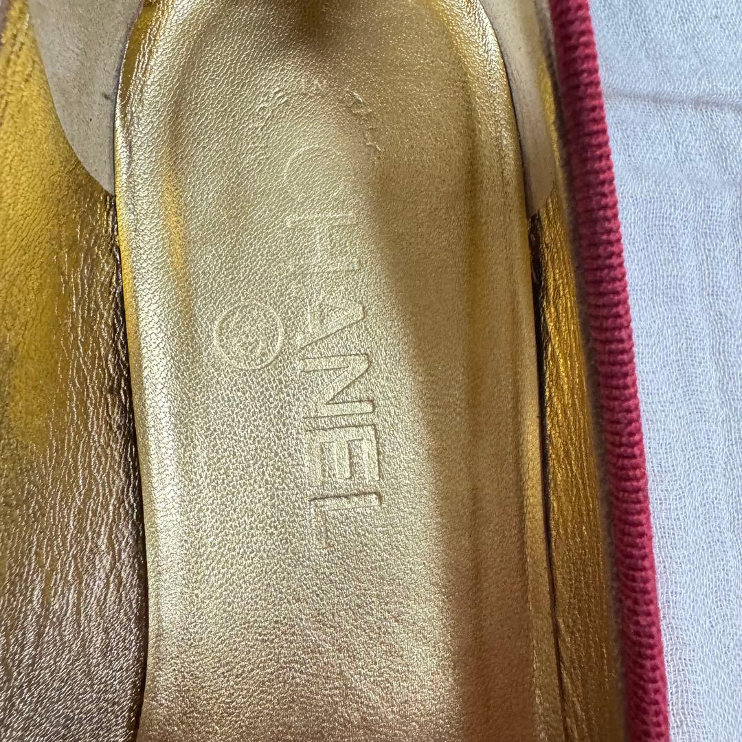 レアカラー　CHANEL 赤　エナメル　バレリーナ　フラットシューズ　パンプス