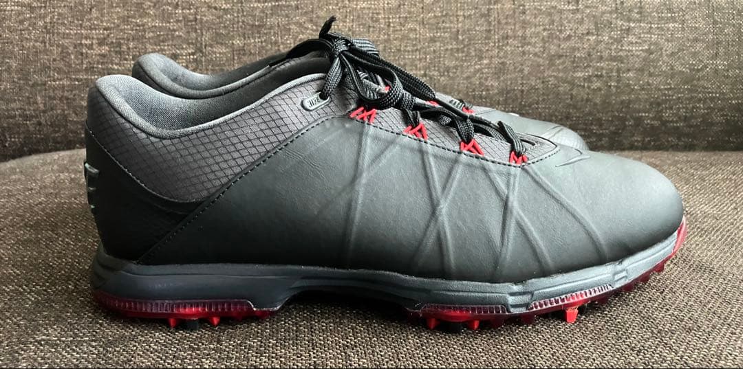 【美品】ナイキ ゴルフNIKE GOLF LUNAR FIRE 29cm 黒赤
