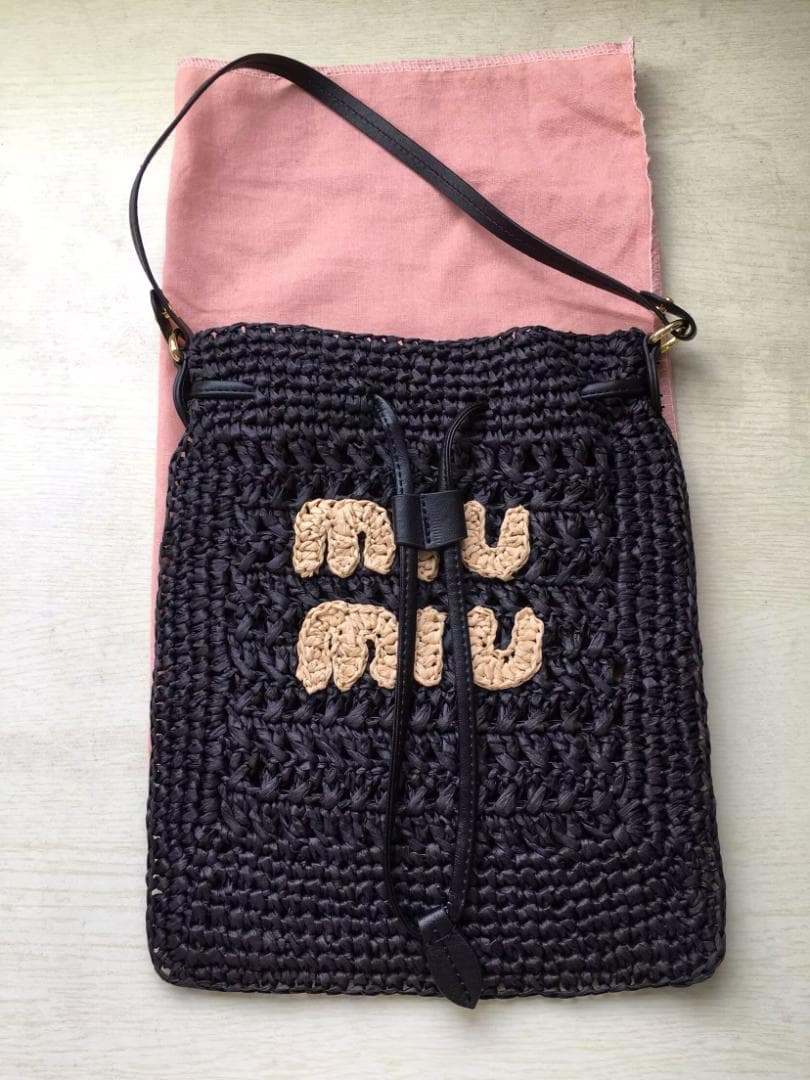 編みバッグハンドバッグ　❧早い者勝ち❧ラフィアベージュ黒