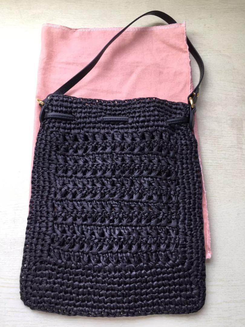 編みバッグハンドバッグ　❧早い者勝ち❧ラフィアベージュ黒