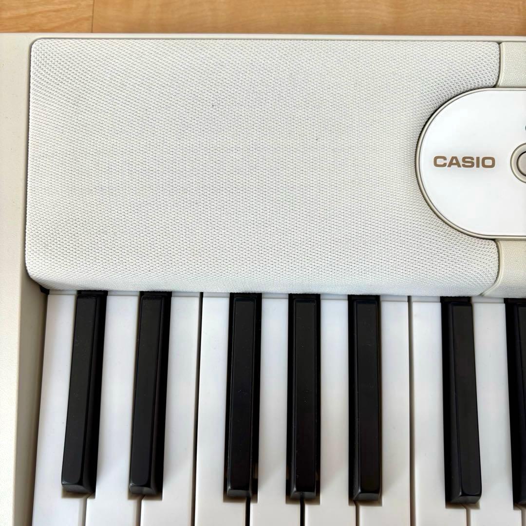 【美品】CASIO カシオ 光ナビゲーションキーボード LK-526 電子ピアノ