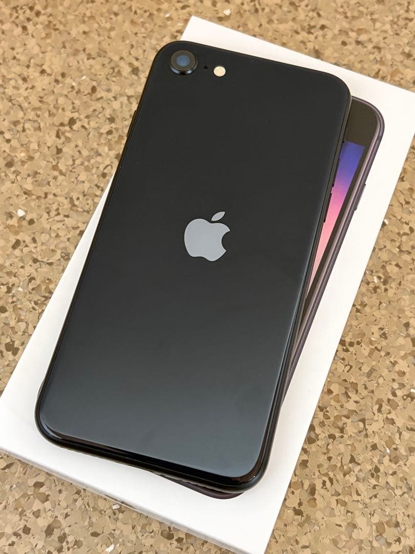 携帯電話本体 iPhone SE Midnight 256GB