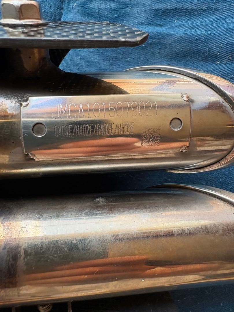 PRUNUS カーボンファイバー マフラー