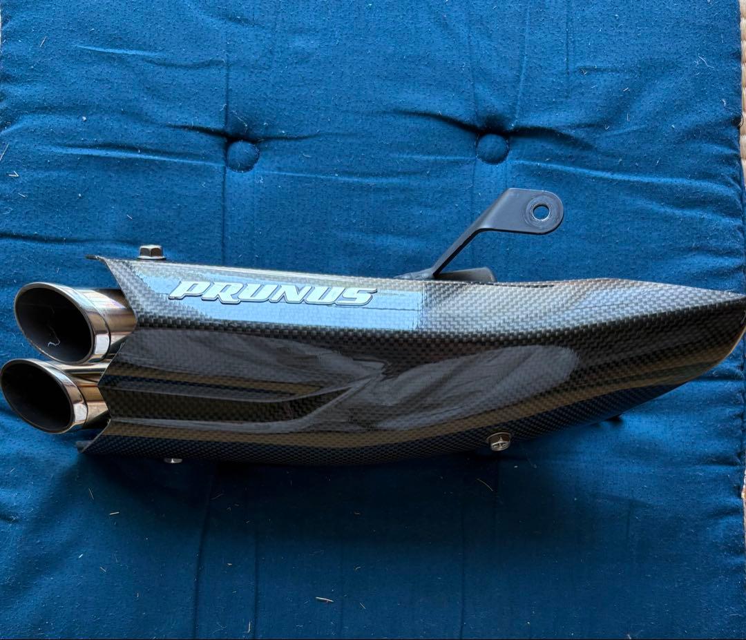 PRUNUS カーボンファイバー マフラー