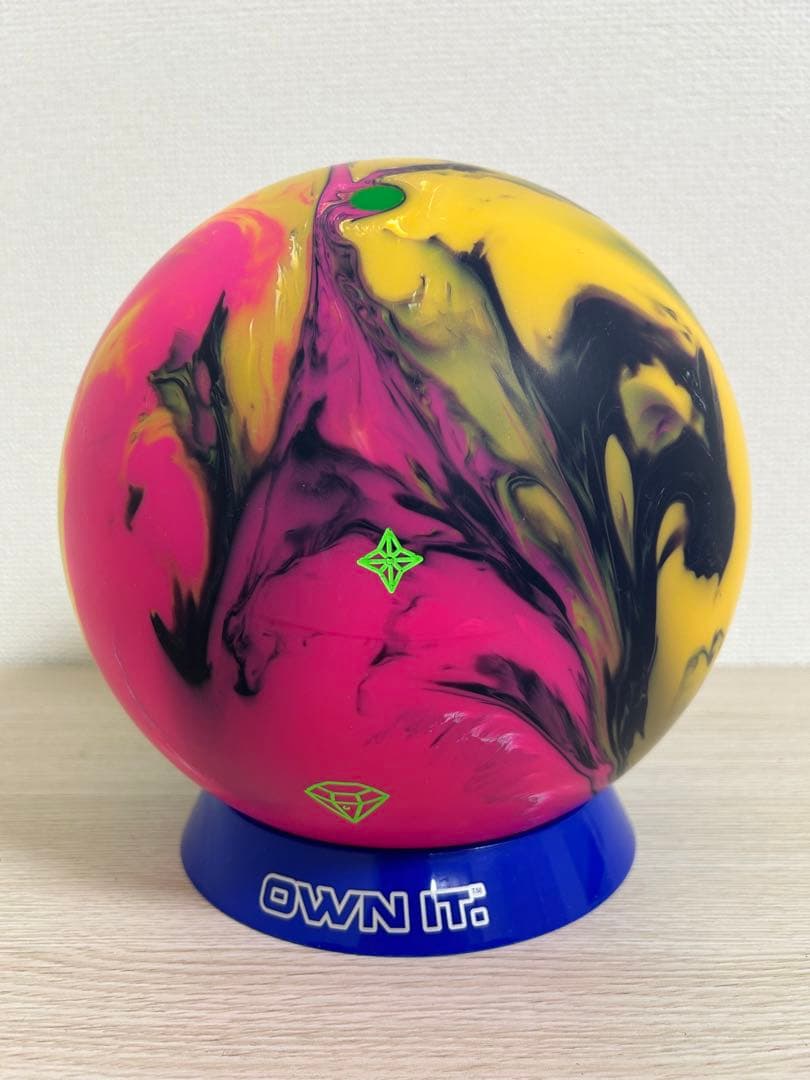 ボウリング　マジックジェム(15ポンド新品)