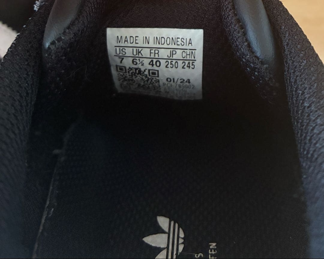 adidas SUPERSTAR 黒/白 スニーカー　25cm 金ベロ