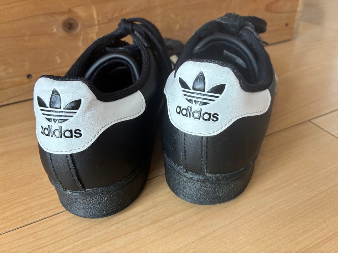 adidas SUPERSTAR 黒/白 スニーカー　25cm 金ベロ