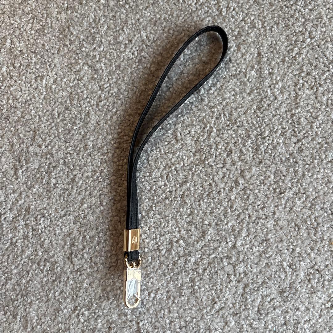 【新品未使用】CUSTYPE iPhone16 財布ポーチセット