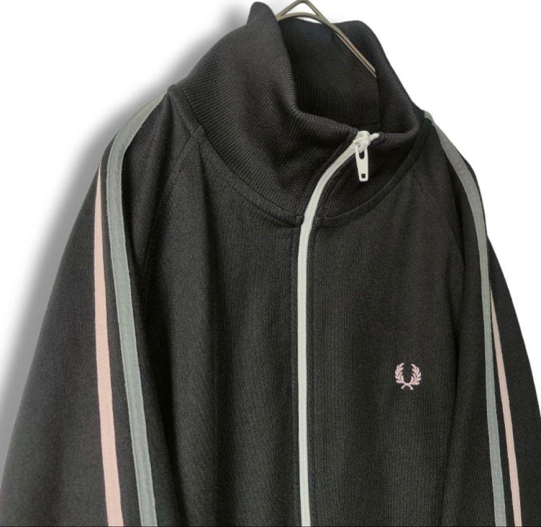 フレッドペリー　トラックジャケット ブラック　　ポルトガル製