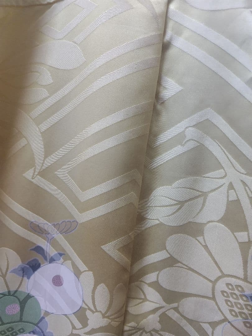 orihime振袖絹ストール付きリメイクワンピースです。