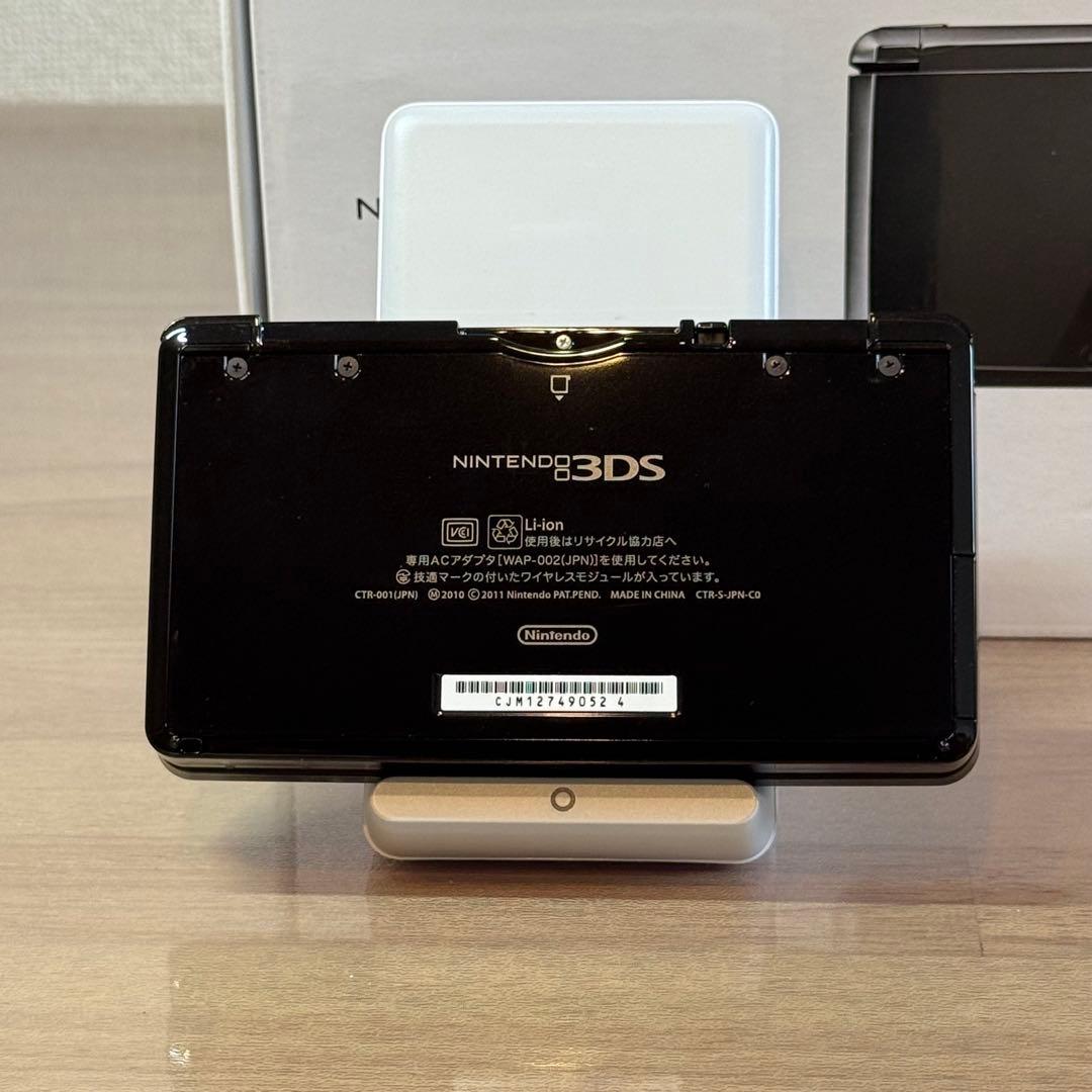 5-171【ほぼ未使用】ニンテンドー3DS クリアブラック 箱付き