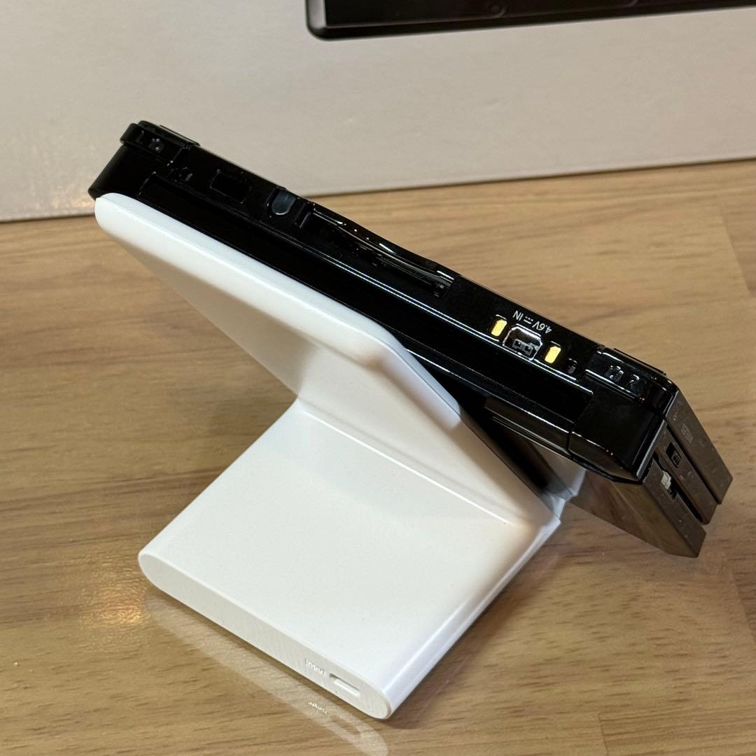 5-171【ほぼ未使用】ニンテンドー3DS クリアブラック 箱付き