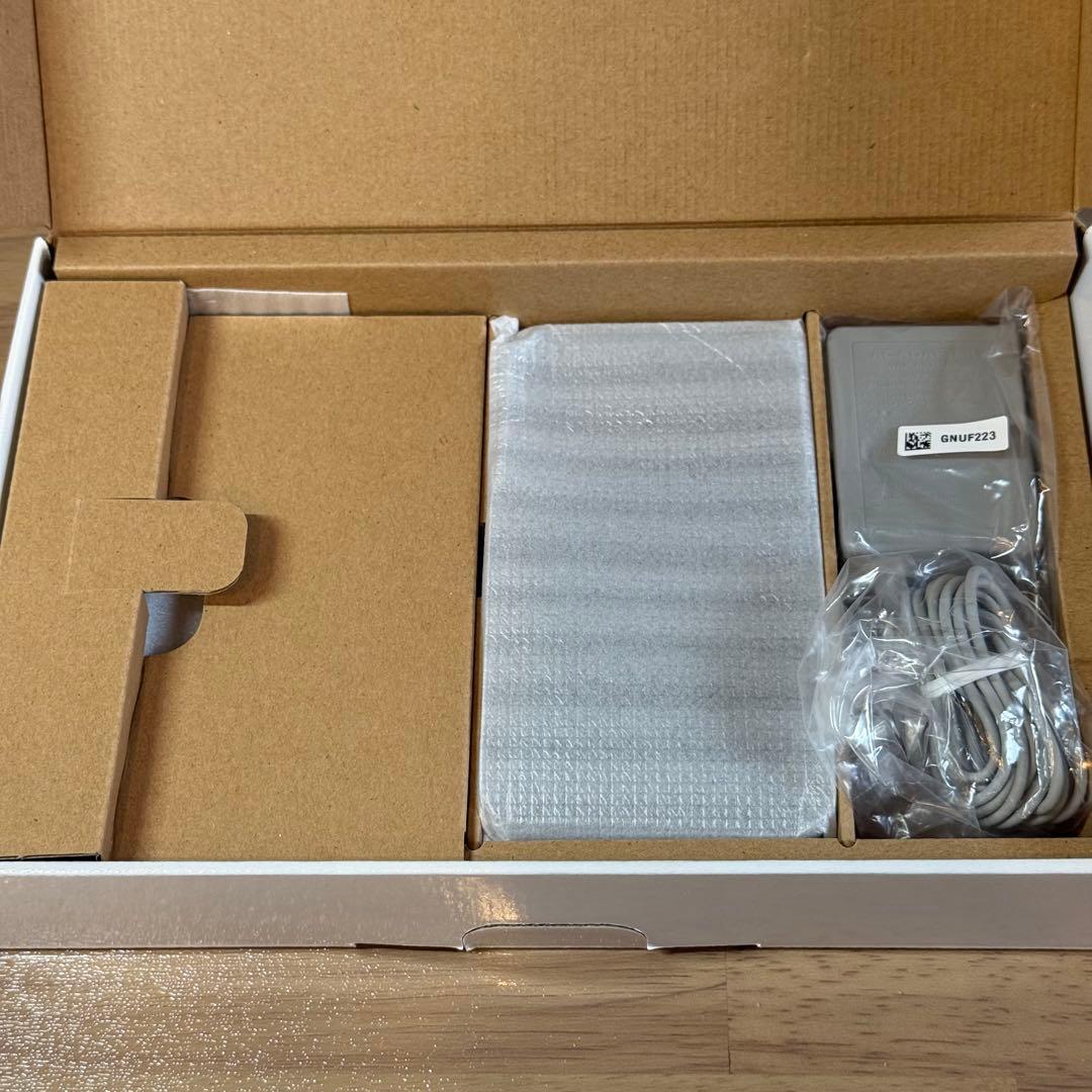 5-171【ほぼ未使用】ニンテンドー3DS クリアブラック 箱付き