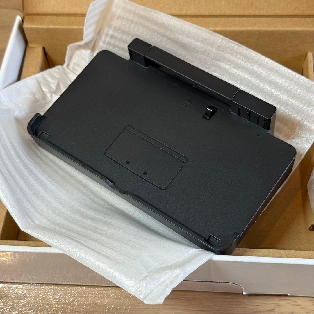 5-171【ほぼ未使用】ニンテンドー3DS クリアブラック 箱付き