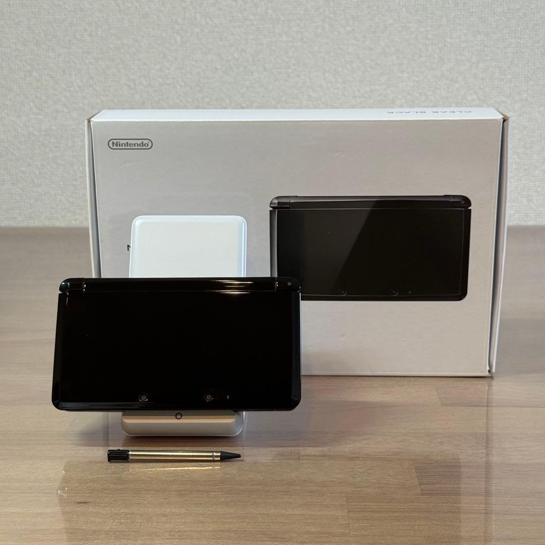 5-171【ほぼ未使用】ニンテンドー3DS クリアブラック 箱付き
