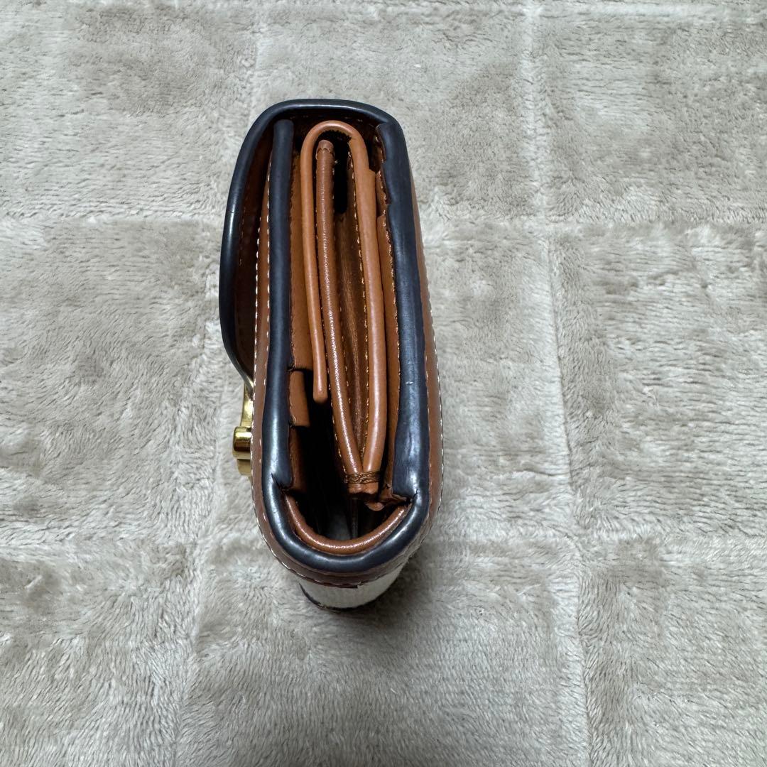 り*た様 美品　正規品　CELINE セリーヌ トリオンフ スモールフラップウォ