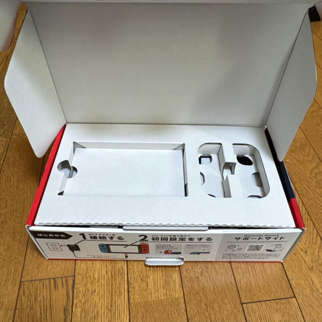 Nintendo Switch 本体 Joy-Conあり ケース付き