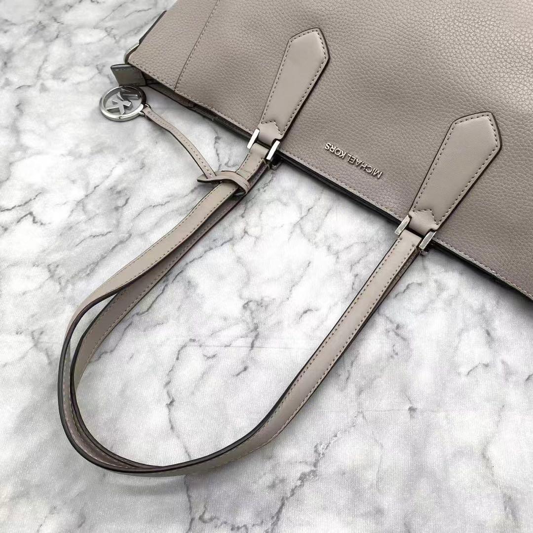 未使用級　マイケルコース　トートバッグ　レザー　グレー