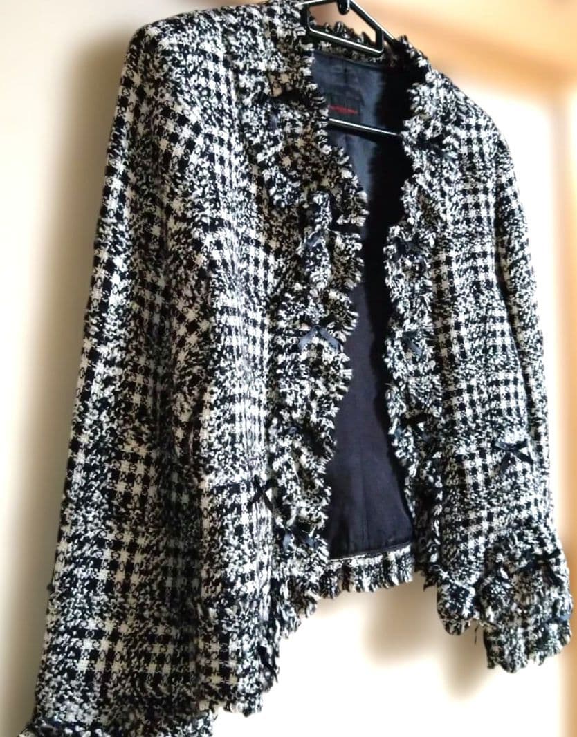 フリル付きノーカラージャケット ブラックチェック カネコイサオ