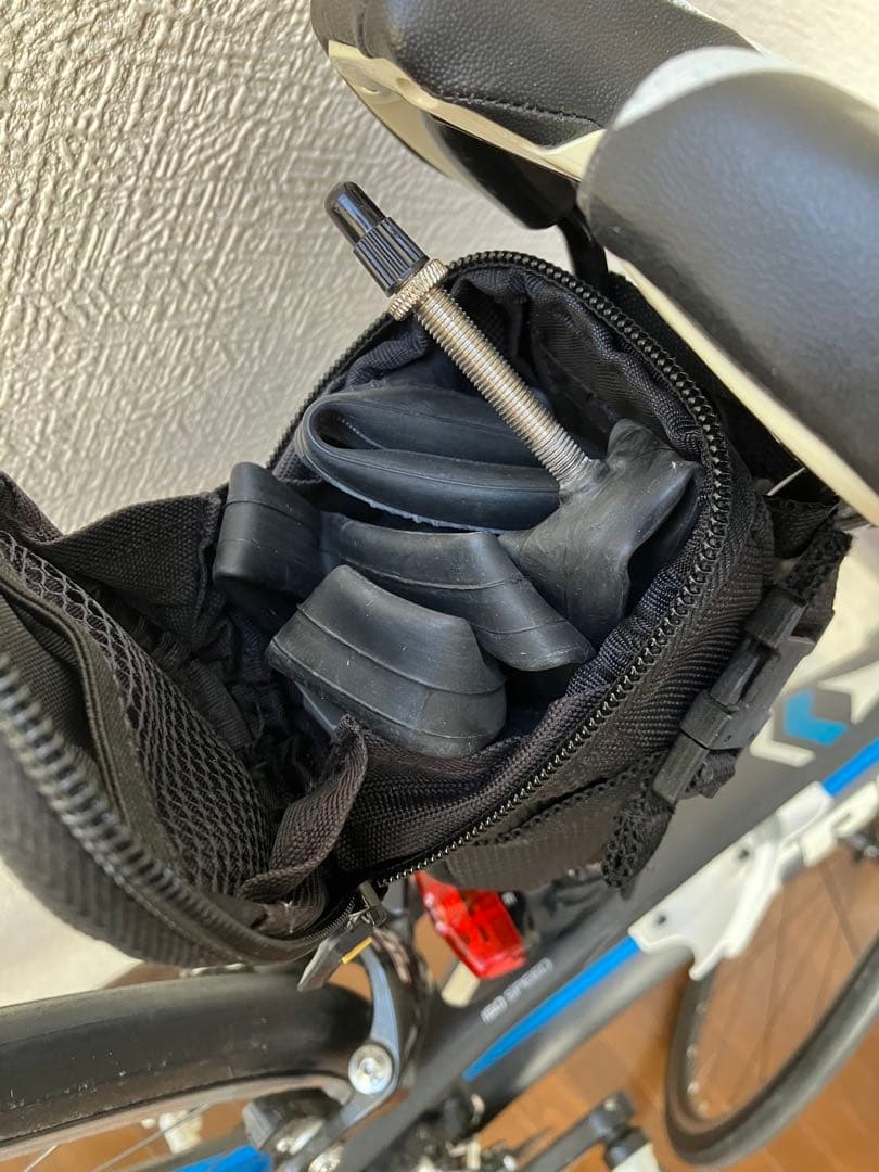 トレック シルク SILQUE 44 ロードバイク　カーボン　直接引き渡し希望