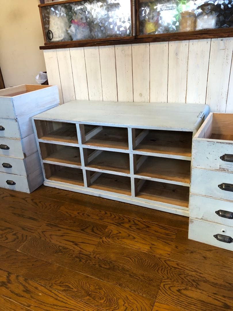 ■レトロ■古い木シャビーな引き出し９杯箪笥　ローボード