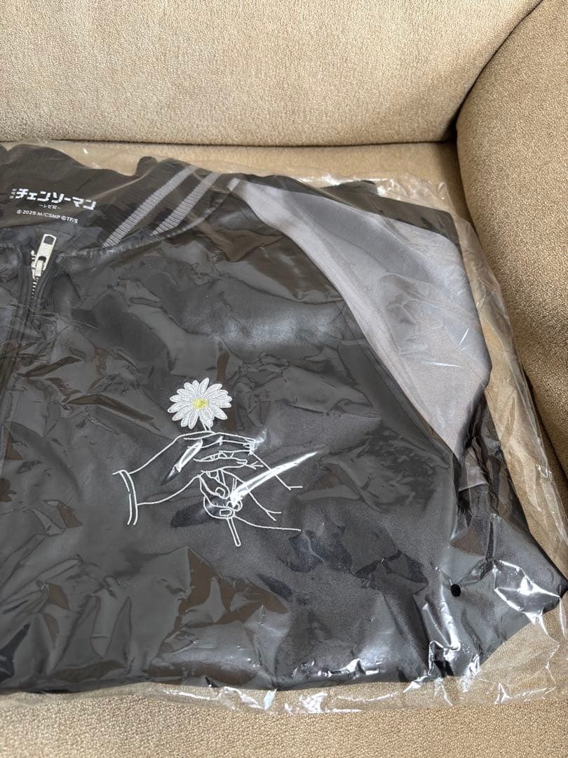 ローソン　劇場版　チェンソーマン　レゼ篇　オリジナルスカジャン