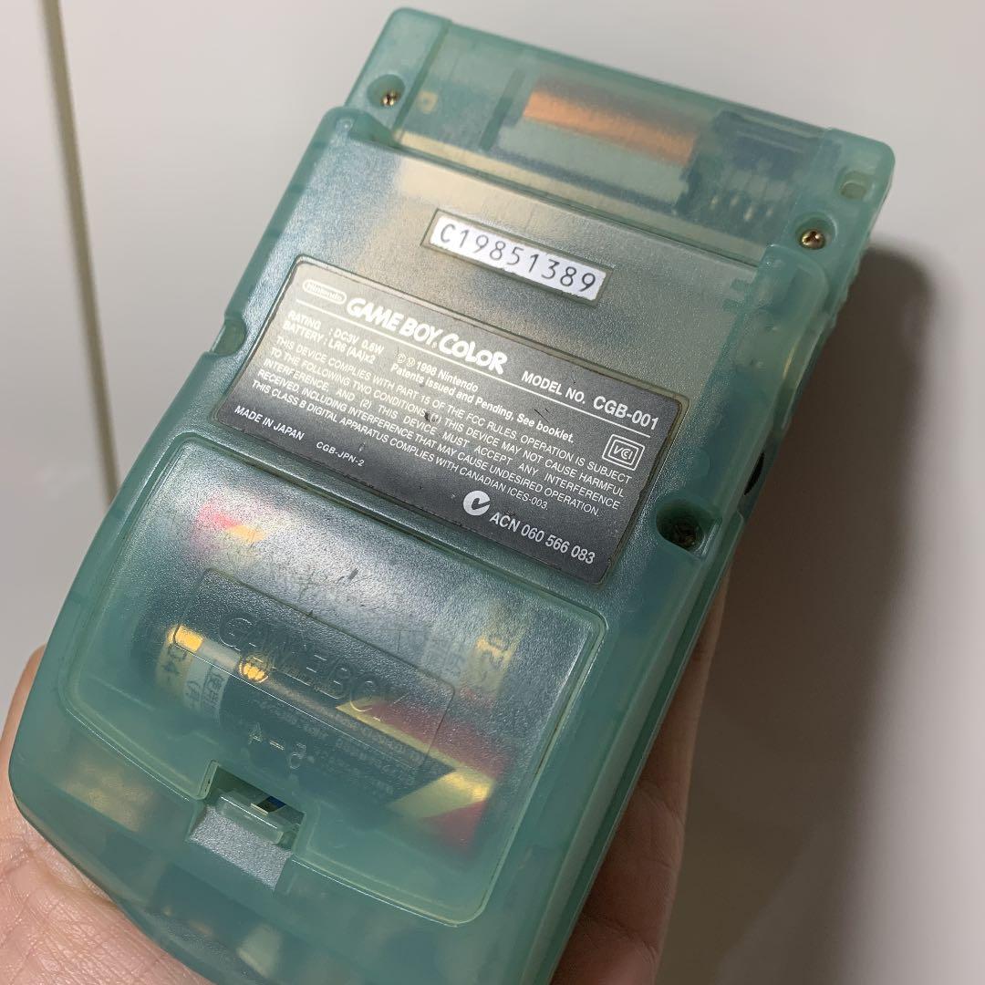 ゲームボーイカラー·ケース·ソフト６枚·ケーブル