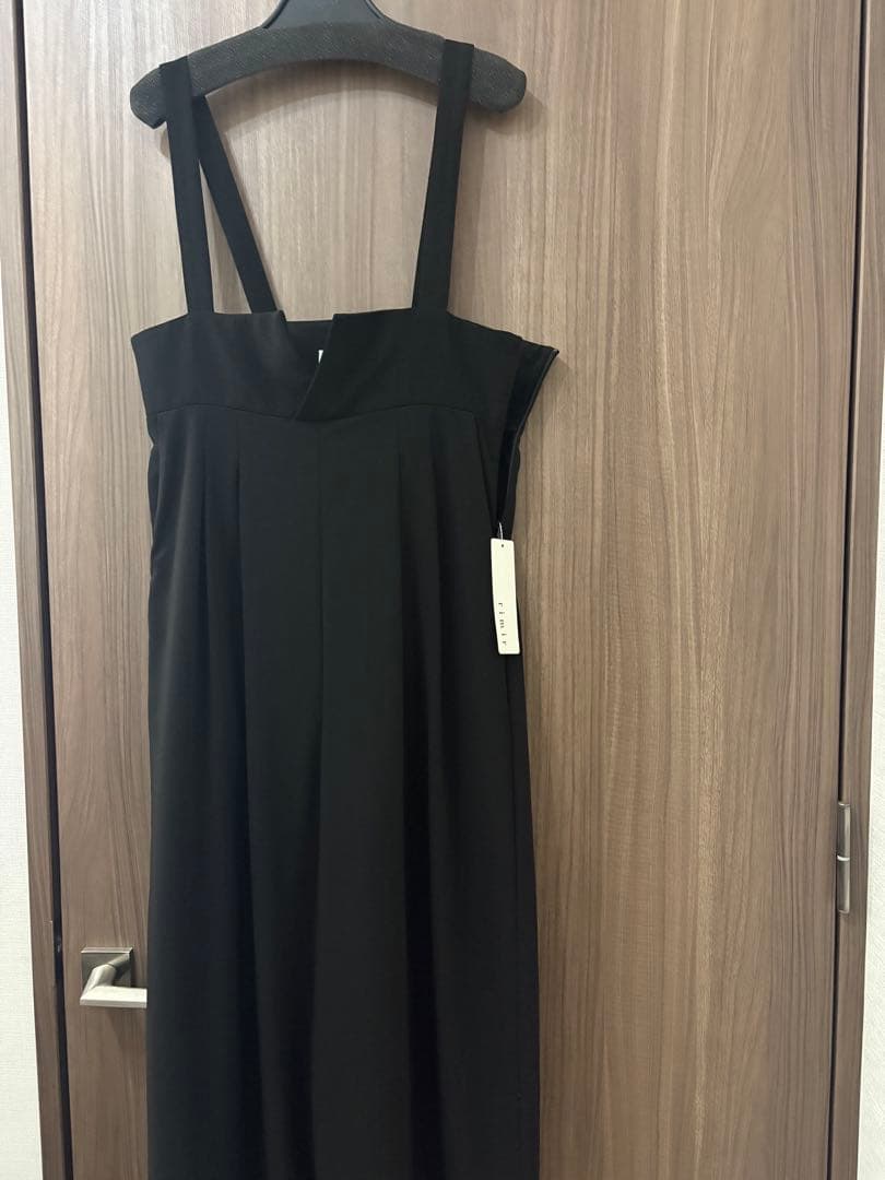 今期購入★試着のみタグ付き★rinir リミル　ハイウエストサロペット　ブラック