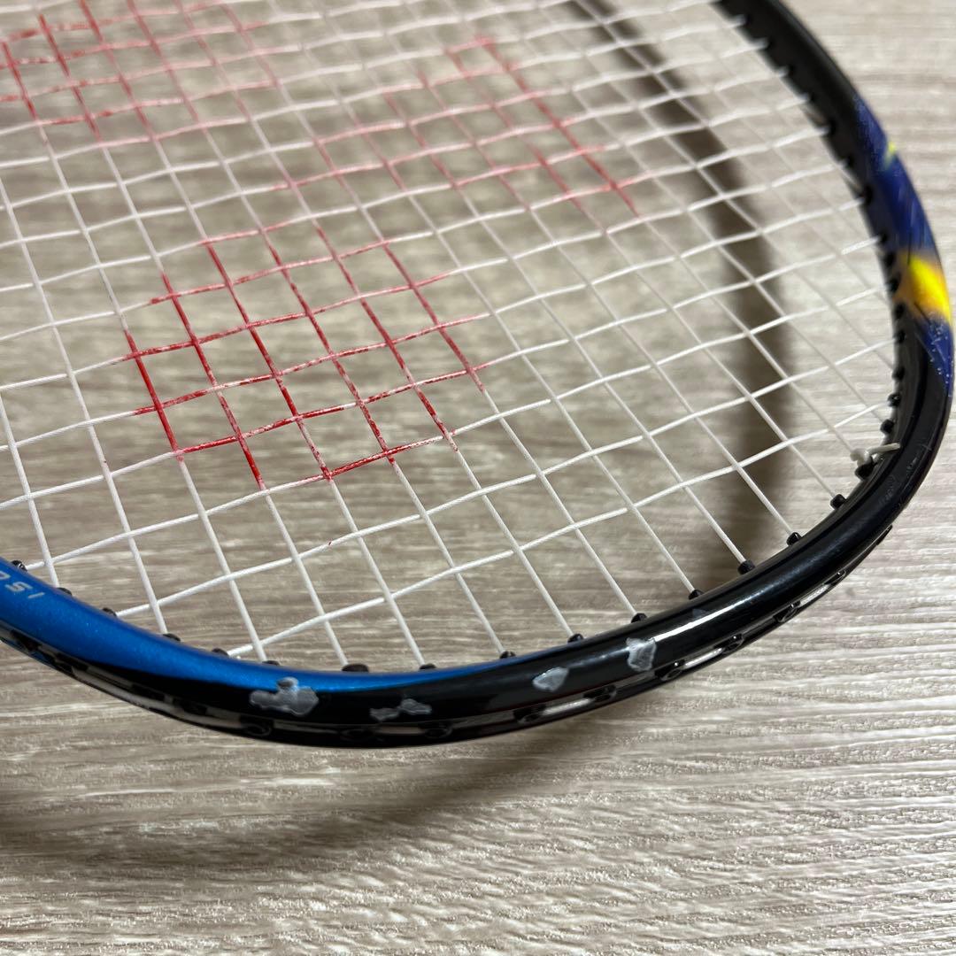 ASTROX 77 バドミントンラケット 4UG5