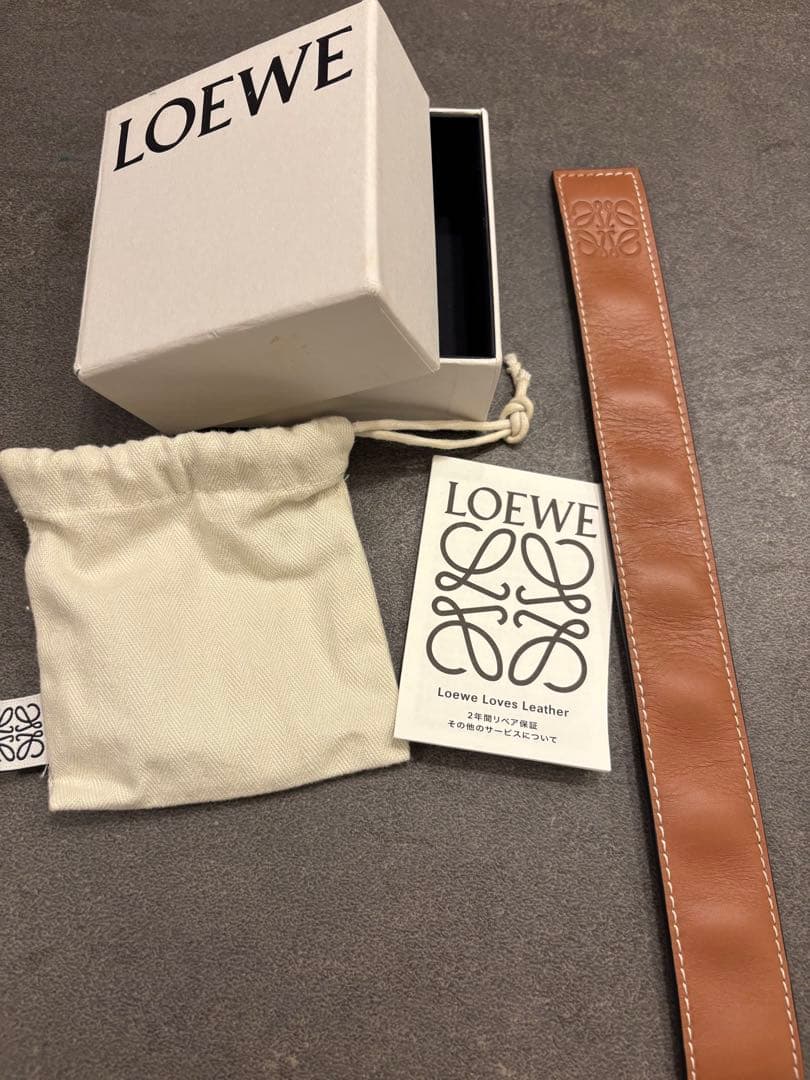 LOEWE ロエベ レザー ブレスレット タン バングル