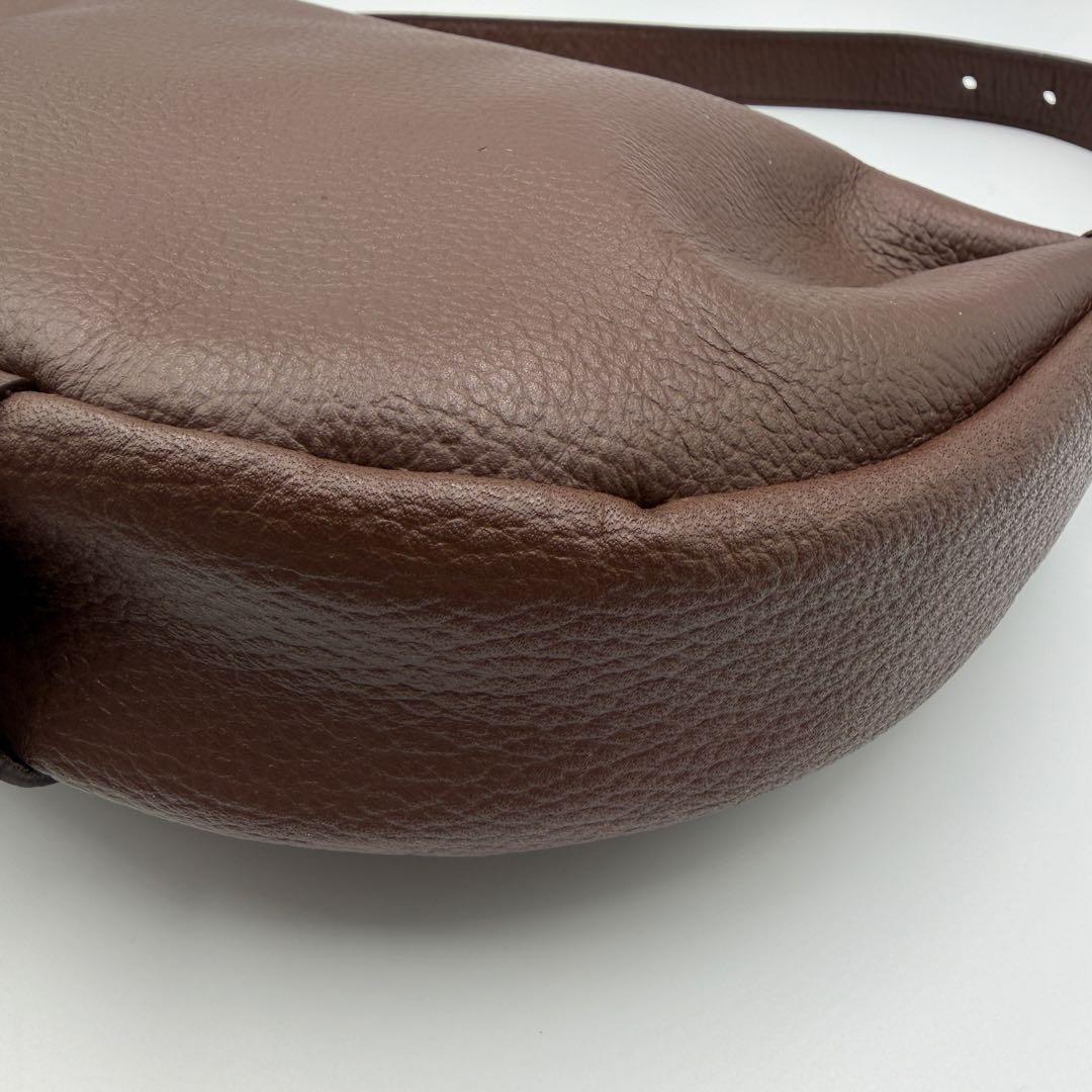【美品　24年製】ラシット　ハーフムーンバッグ　ワンショルダー　レザー　ブラウン