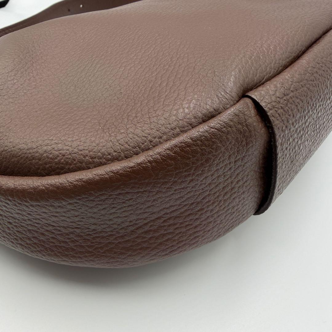 【美品　24年製】ラシット　ハーフムーンバッグ　ワンショルダー　レザー　ブラウン
