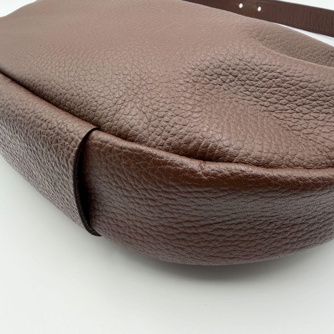【美品　24年製】ラシット　ハーフムーンバッグ　ワンショルダー　レザー　ブラウン