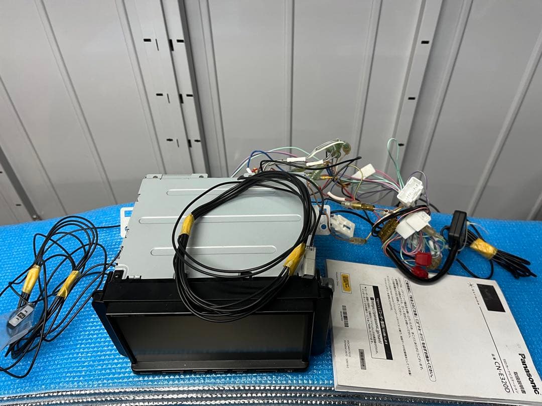 Panasonic CN-E320D カーナビ 7インチ
