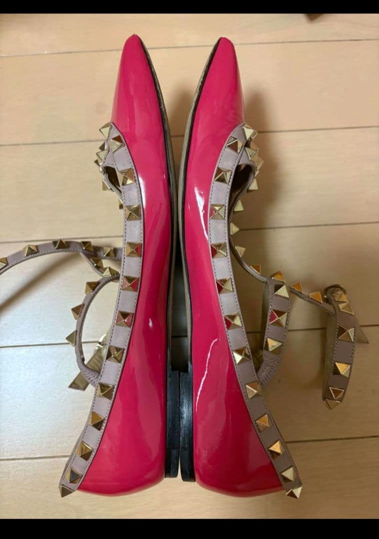 ♡♡VALENTINO ピンクスタッズ フラットシューズ 38美品♡♡♡