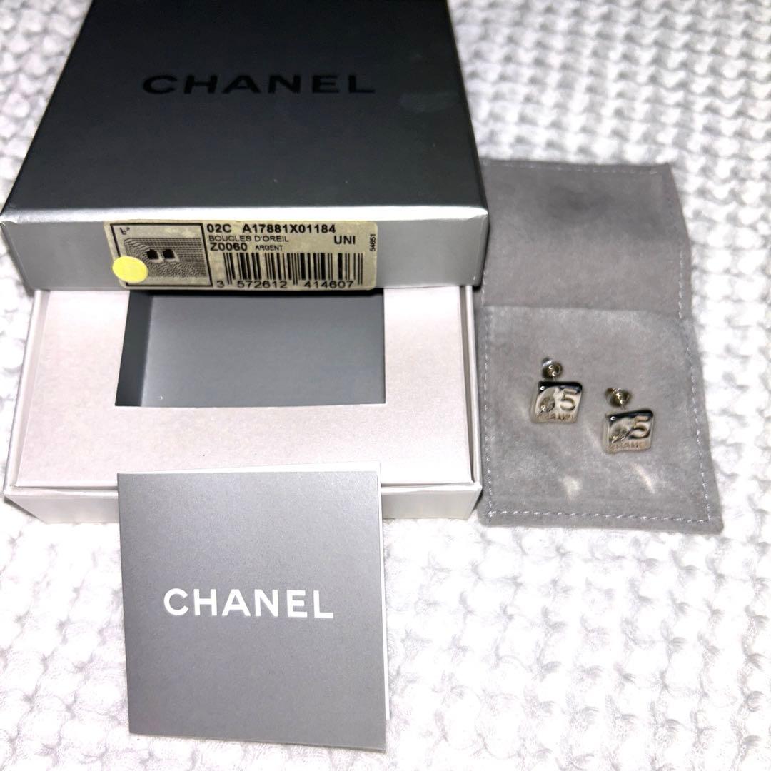 CHANEL シャネル　ピアス クローバー