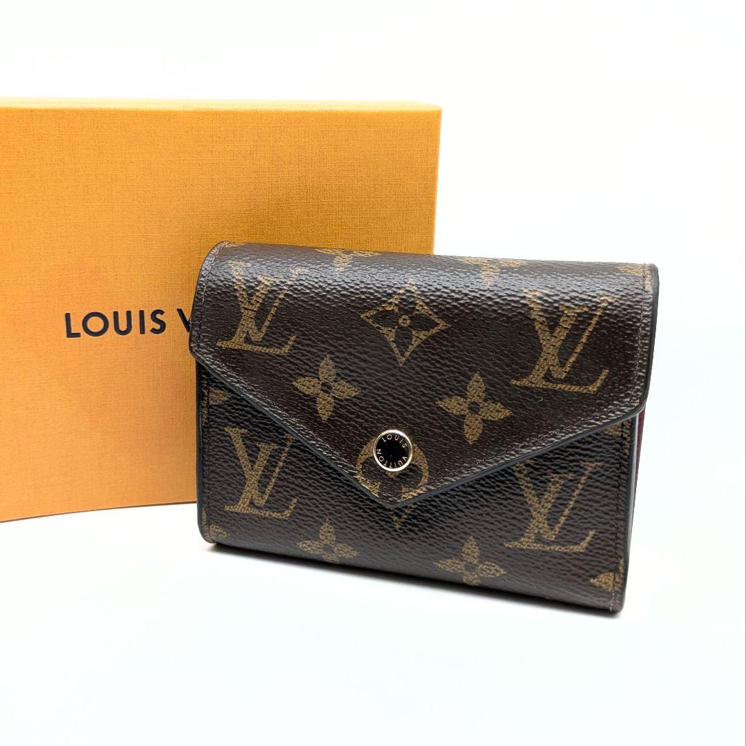 【最新型】ルイヴィトン ポルトフォイユ・ヴィクトリーヌ モノグラム フューシャ