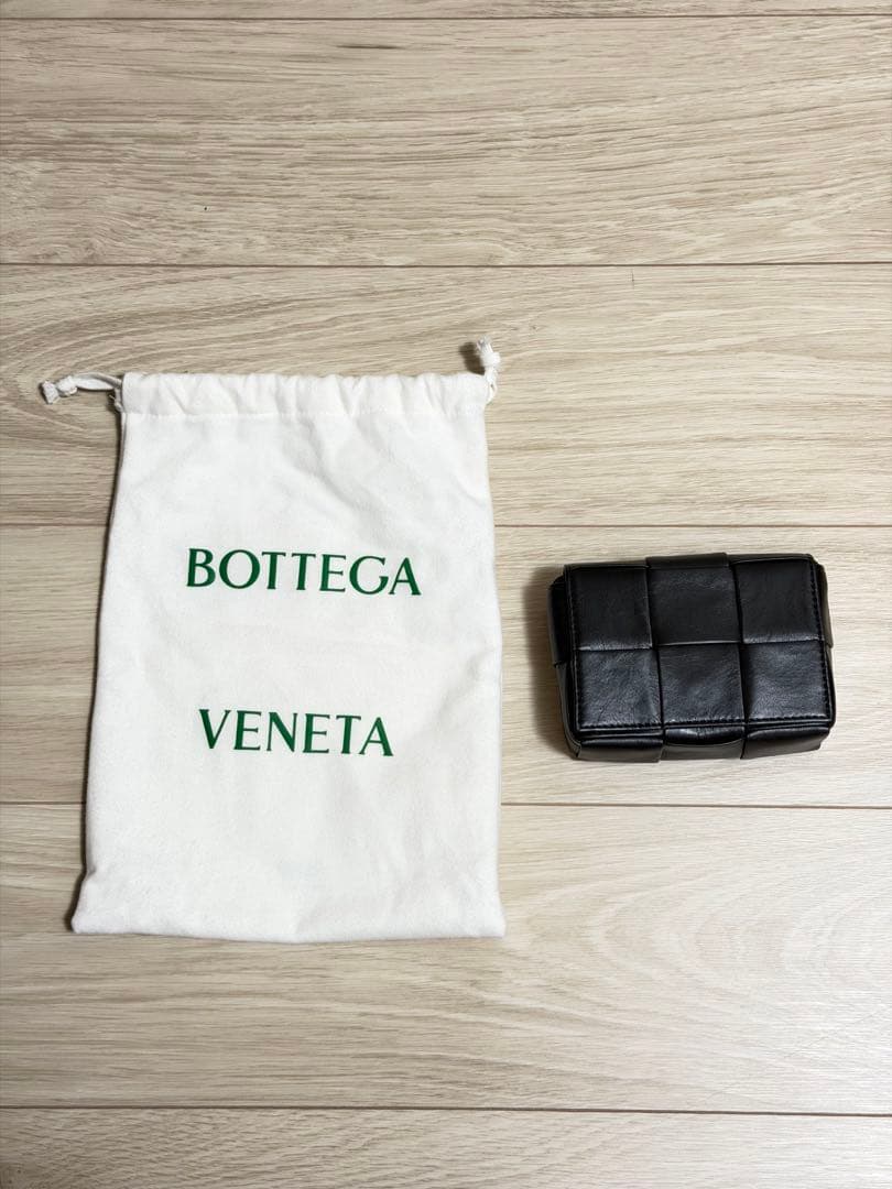 Bottega Veneta ブラック ショルダーバッグ　カセット　キャンディ