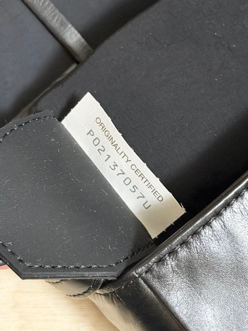 Bottega Veneta ブラック ショルダーバッグ　カセット　キャンディ