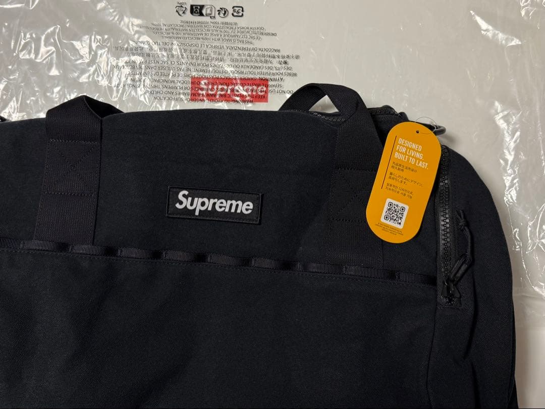 【新品未使用】Supreme Duffle Bag（シュプリーム）　黒色