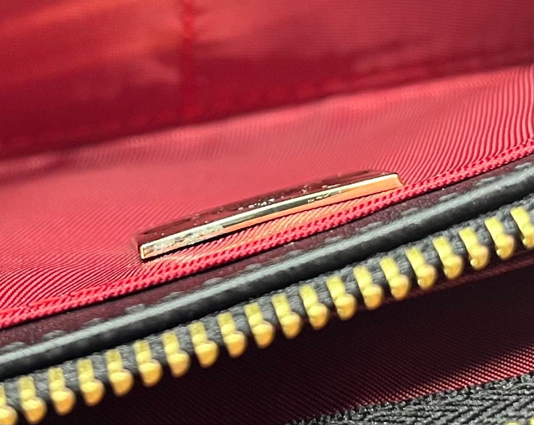 【新品・未使用】Vivienne Westwood 長財布 ブラック レッド