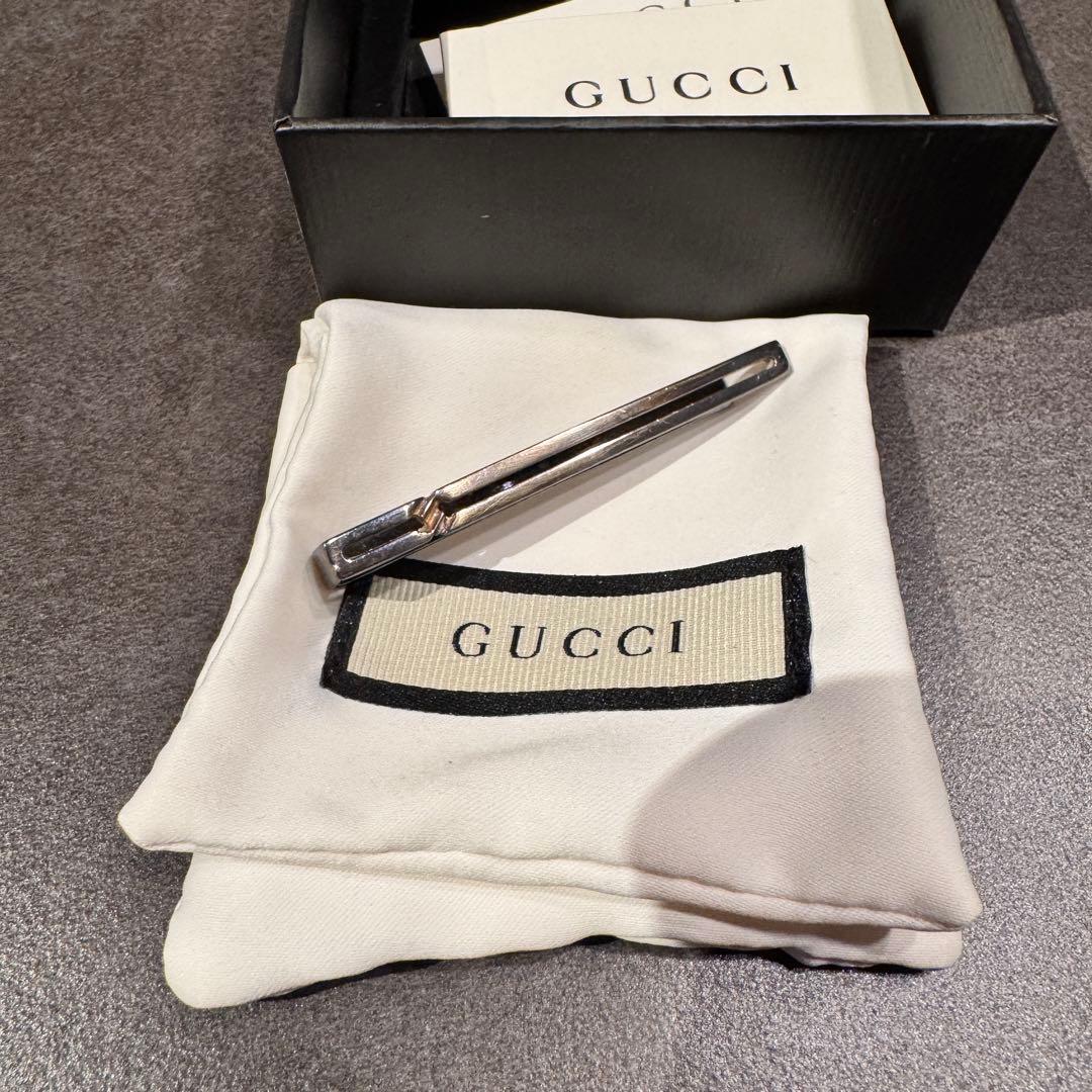 【美品】GUCCI ネクタイピン Infinity Knot Tie clip