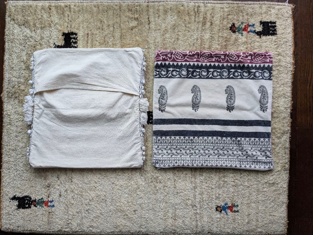 アデペシュ ブロックマルチソファ2つとウッドベース2つのセット(直接引取のみ)