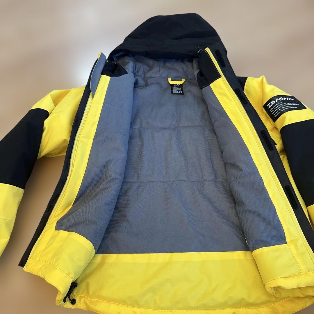 ダイワ フィッシングスーツ(上下セット)防寒着　最終お値下げ