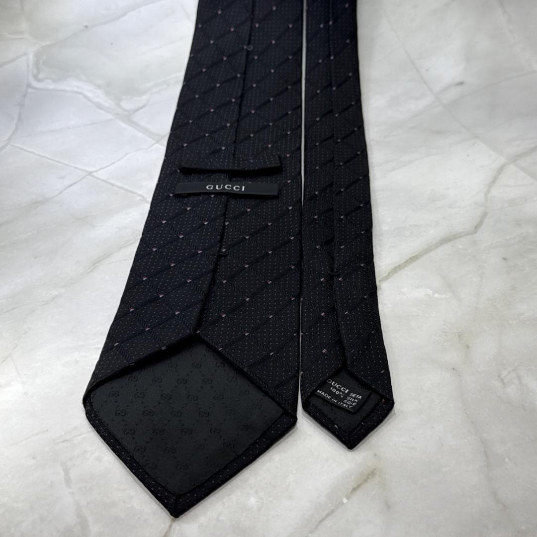 ☆即発 グッチ GUCCI ネクタイ ダイヤ織 パープルドット エンブレム 美品