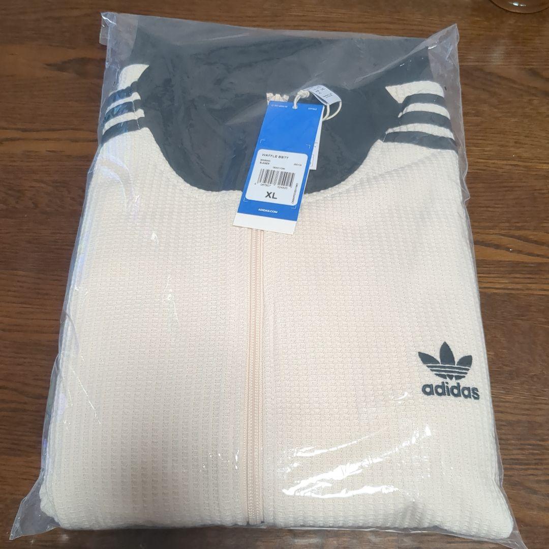今の季節ピッタリ　アディダス ワッフルBB トラックジャケットXL