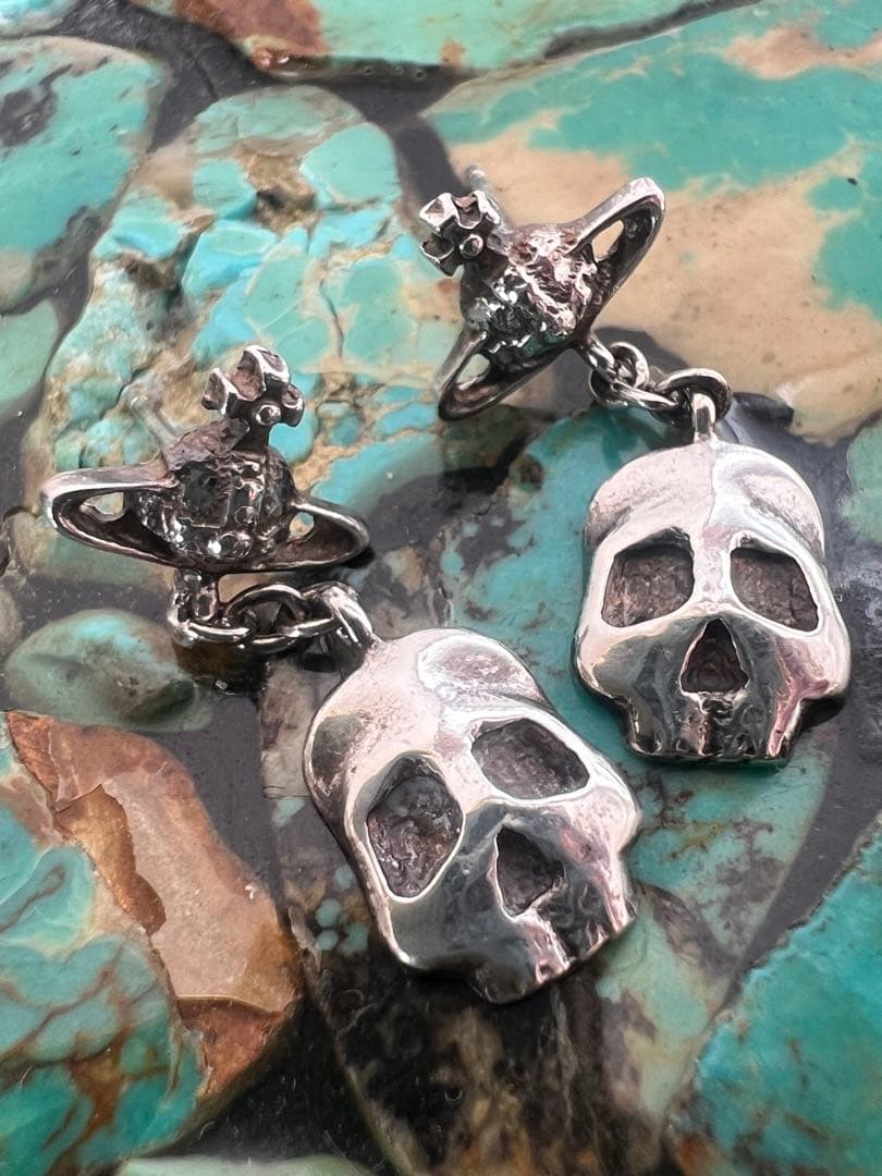Vivienne Westwood silver925 オーブ×スカル　ピアス