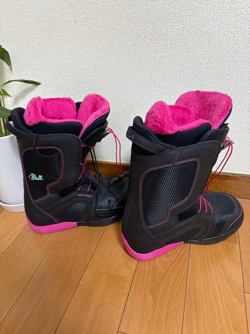 【新品】 レディース 24cm STELLA FEATHER スノーボードブーツ